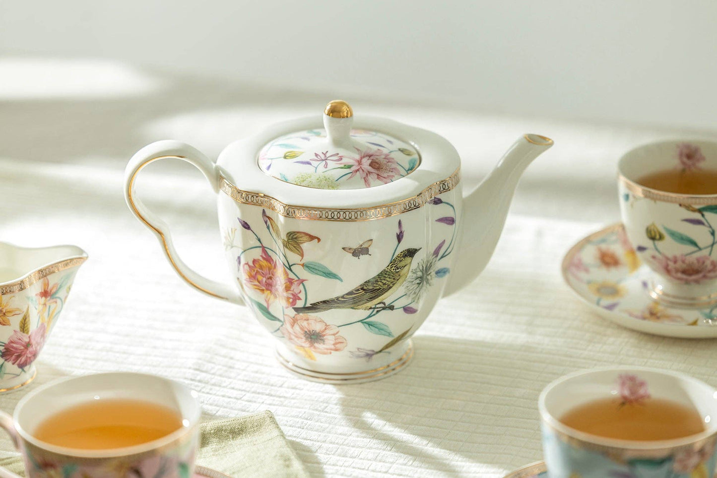Spring Flowers with Hummingbird 30oz Fine Porcelain Teapot